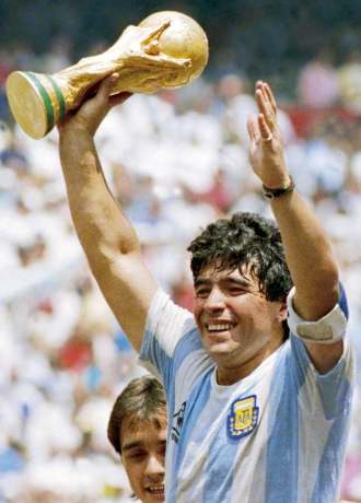 穆西亚拉谈世界杯前伤情确认主力中卫本赛季将提前报销｜乐鱼·体育